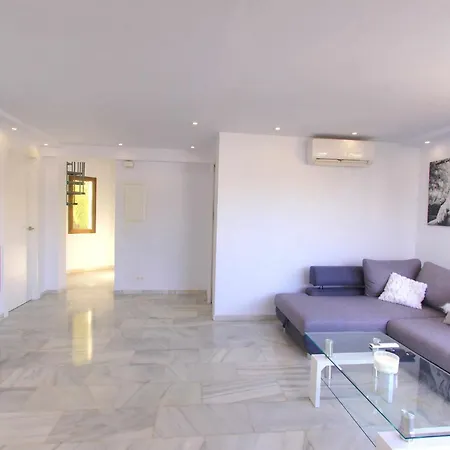 Lejlighed 1108 Beachfront 2 With Roofterrace 80mtrgt 3 Pools Marbella