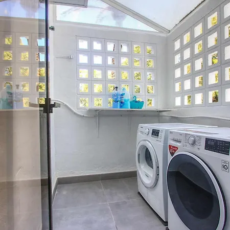 1108 Beachfront 2 With Roofterrace 80mtrgt 3 Pools * Marbella