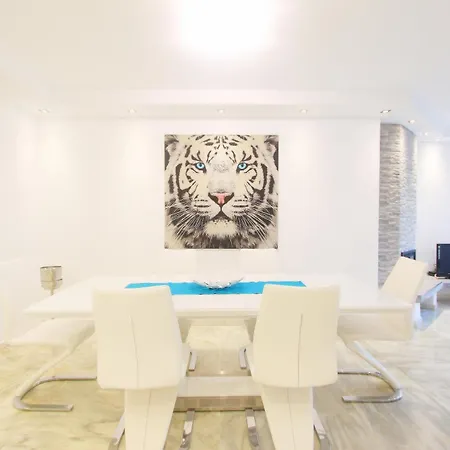 1108 Beachfront 2 With Roofterrace 80mtrgt 3 Pools Lejlighed Marbella