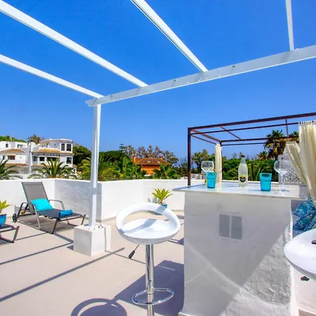 1108 Beachfront 2 With Roofterrace 80mtrgt 3 Pools Marbella
