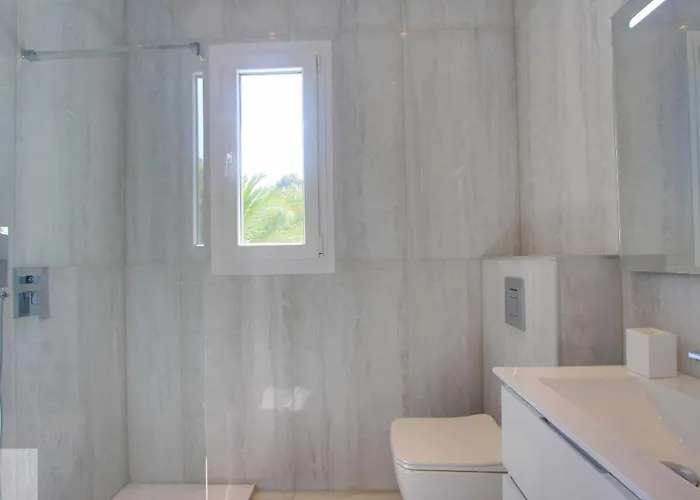 1108 Beachfront 2 With Roofterrace 80mtrgt 3 Pools ماربيا