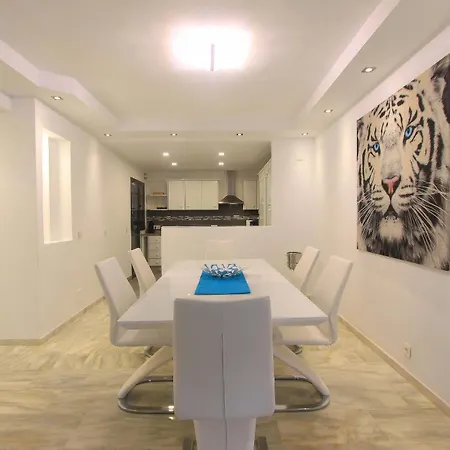 1108 Beachfront 2 With Roofterrace 80mtrgt 3 Pools 公寓