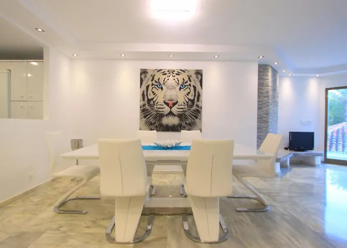 1108 Beachfront 2 With Roofterrace 80mtrgt 3 Pools * Marbella