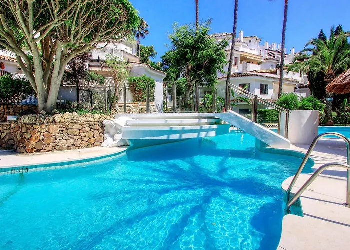 1108 Beachfront 2 With Roofterrace 80mtrgt 3 Pools * Marbella